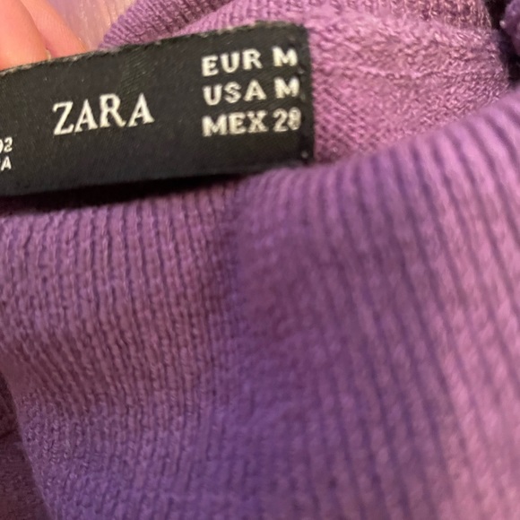 Zara medium size. Very nice material- it is not hot to wear it in summer. - Picture 3 of 4